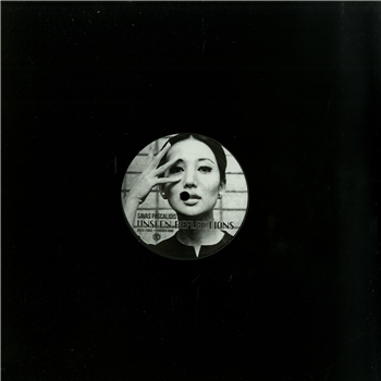 Savas Pascalidis - UNSEEN REFLECTIONS - Sweatshop Savas Pascalidis - UNSEEN REFLECTIONS - Sweatshop