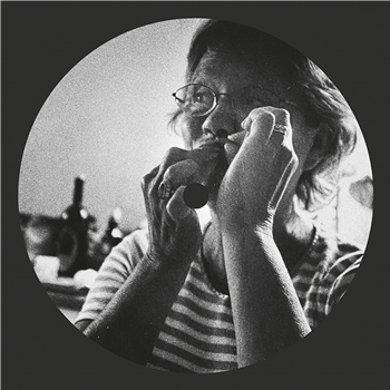 Gloria Burger - Kiss Me - Kalvaberget Recordings Gloria Burger - Kiss Me - Kalvaberget Recordings