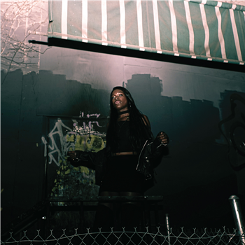 JASMINE INIFINITI - BXTCH SLÄP - Dark Entries JASMINE INIFINITI - BXTCH SLÄP - Dark Entries
