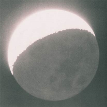 Wolfgang Tillmans - Moon In Earthight - Fragile